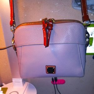 A bunch of different name brand purses!!!